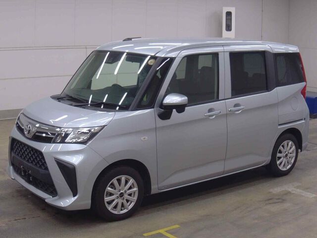2022 Toyota Roomy X 4WD auction photo 4