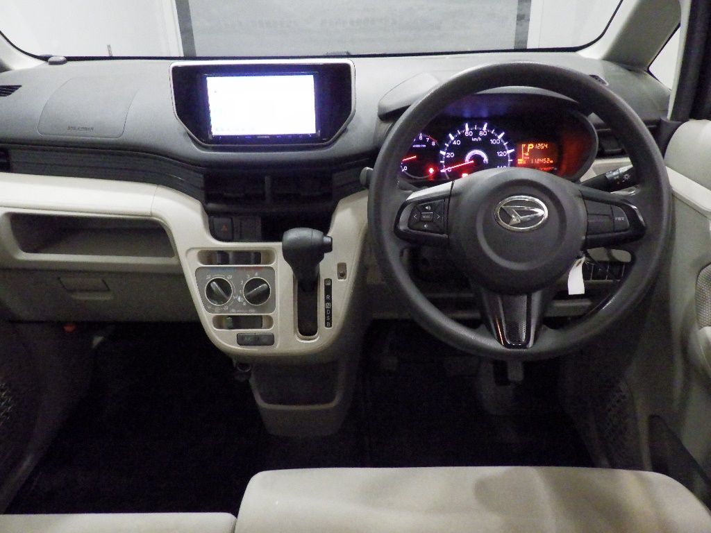 2015 Daihatsu Move L auction photo 3