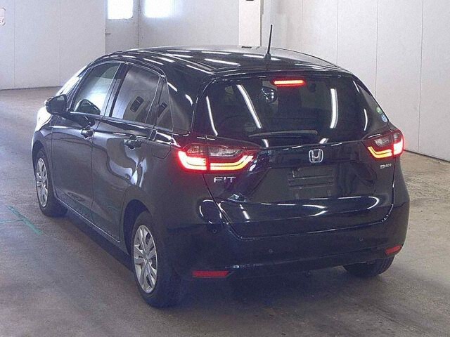 2020 Honda Fit EHEVベーシック auction photo 2