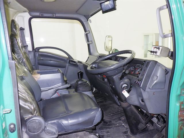 2015 Isuzu Elf Garbage truck auction photo 5