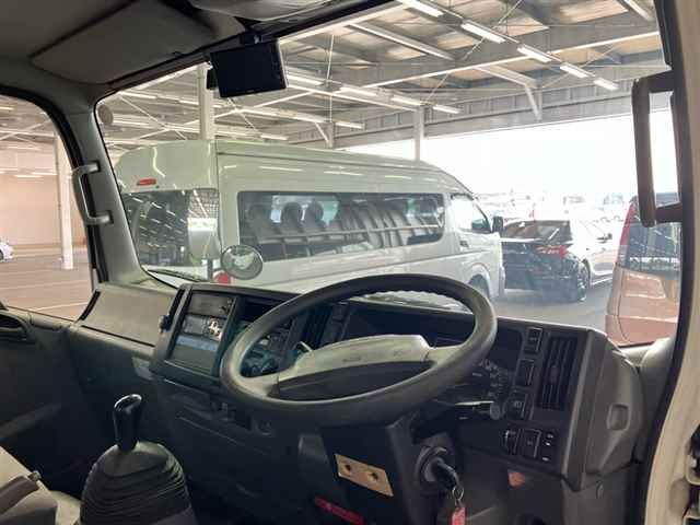 2016 Isuzu Elf 3t auction photo 3
