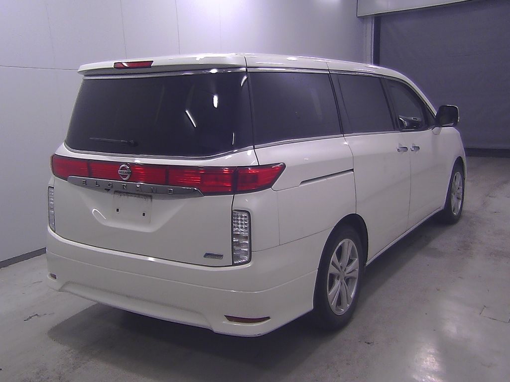 2012 Nissan Elgrand 250XG auction photo 2