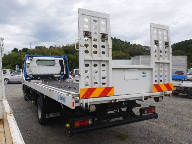 2020 Mitsubishi Fuso Canter Carrier auction photo 3