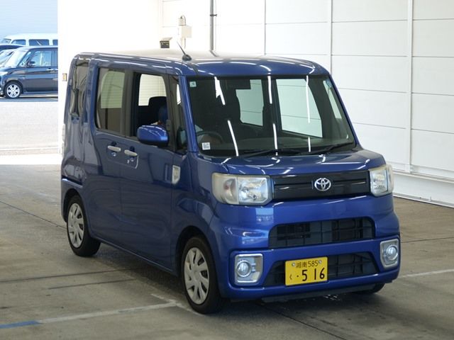 2016 Toyota ピクシス メガ D Japan auction vehicle