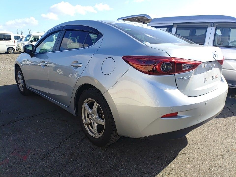 2018 Mazda Axela auction photo 6