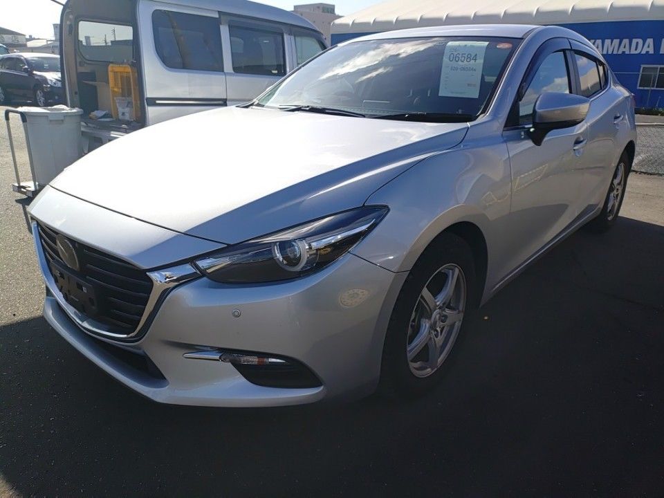 Japan Auction Vehicles 24 2018 Mazda Axela auction photo