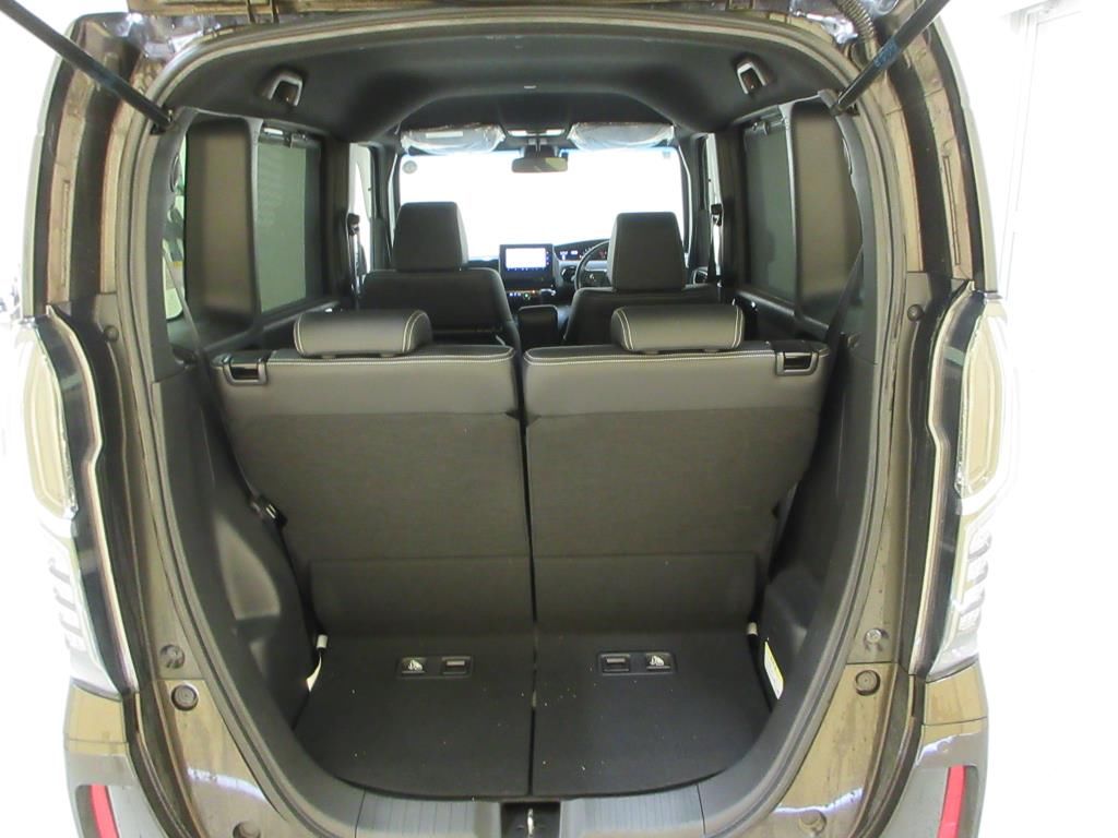 2021 Honda N-BOX カスタムLターボ auction photo 8