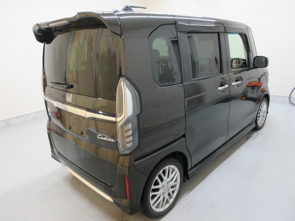 2021 Honda N-BOX カスタムLターボ auction photo 2