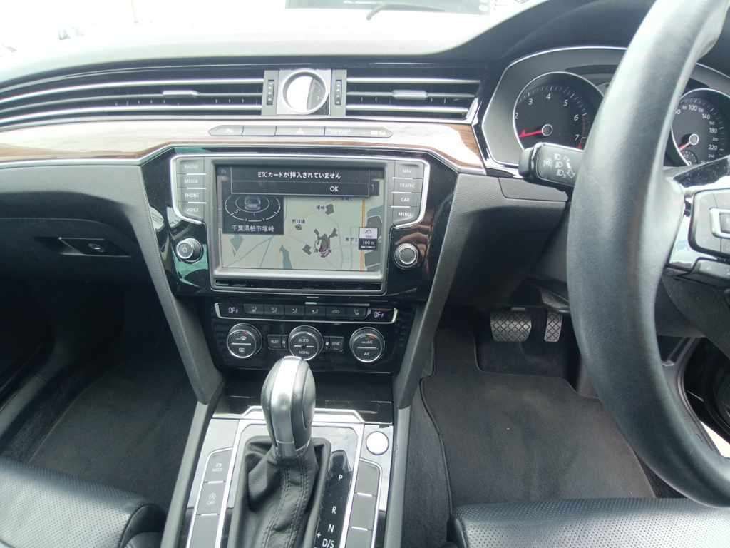 2016 Volkswagen VW パサートヴァリアント TSIハイライン auction photo 11