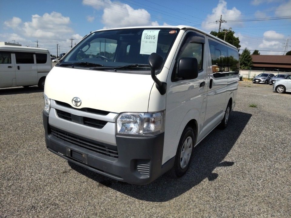 2021 Toyota Hiace Japan auction vehicle