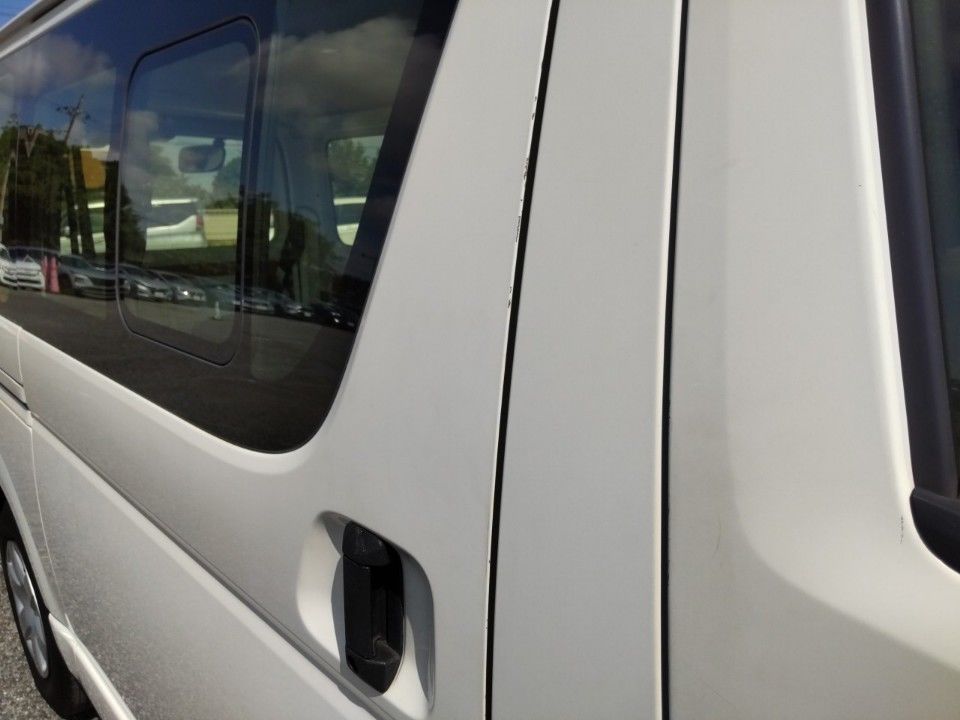 2021 Toyota Hiace auction photo 24