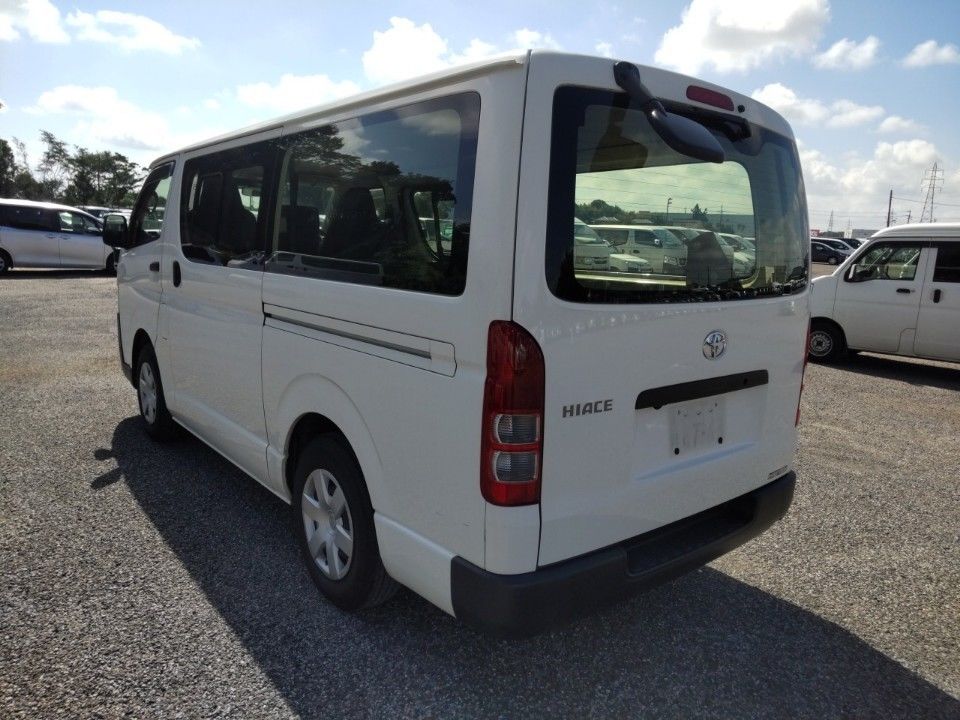 2021 Toyota Hiace auction photo 6