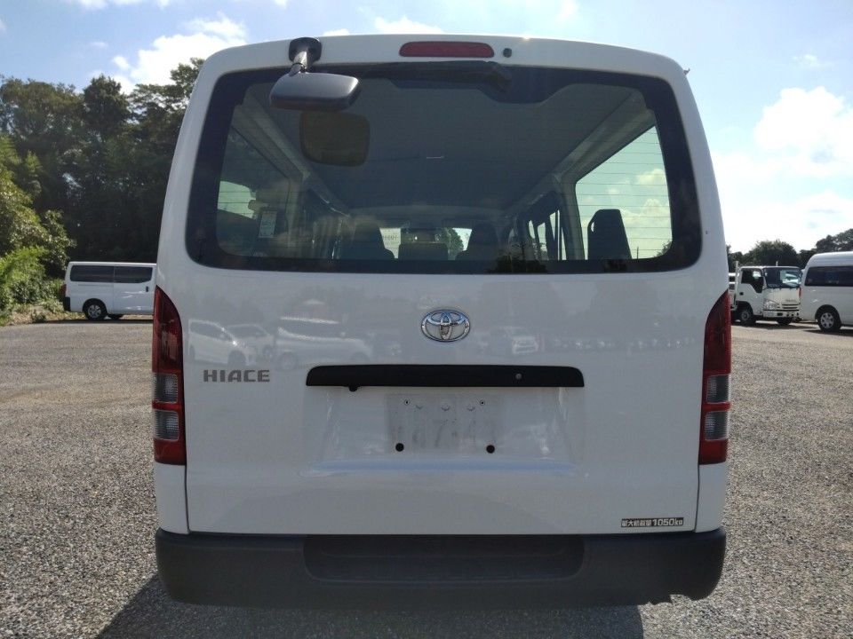 2021 Toyota Hiace auction photo 5