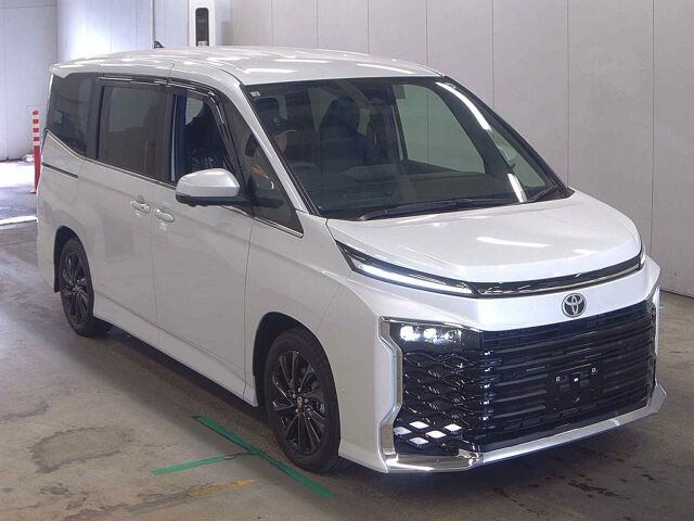 Japan Auction Vehicles 8 2026 Toyota Voxy ハイブリッドS-Z auction photo
