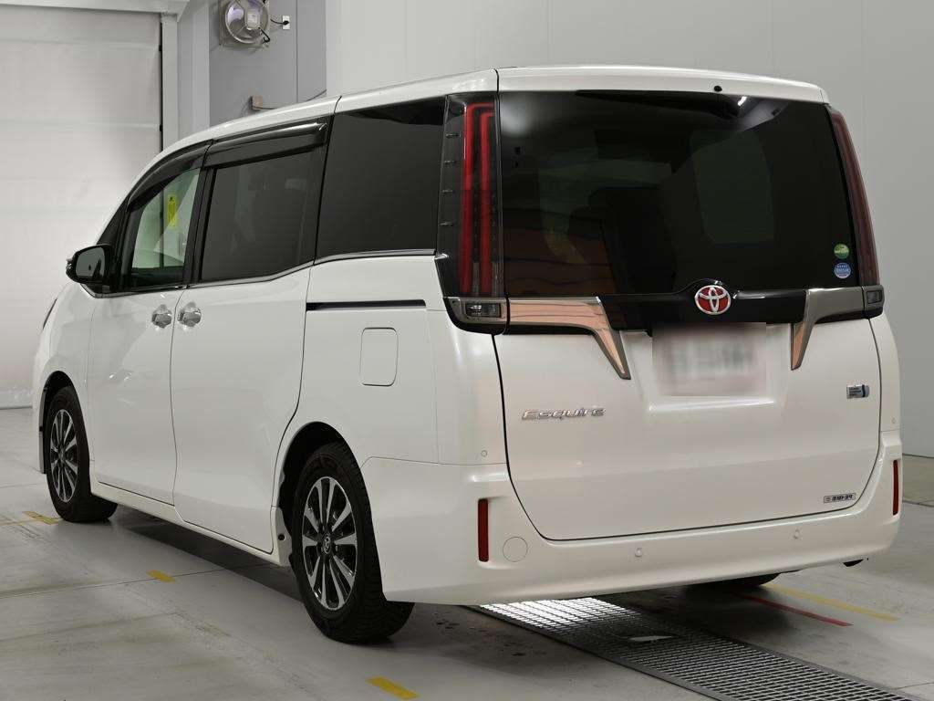 2021 Toyota Esquire HVGiプレミアPブラックテーラド auction photo 6