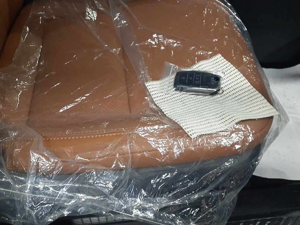 2026 Toyota Vellfire Z Premier auction photo 10