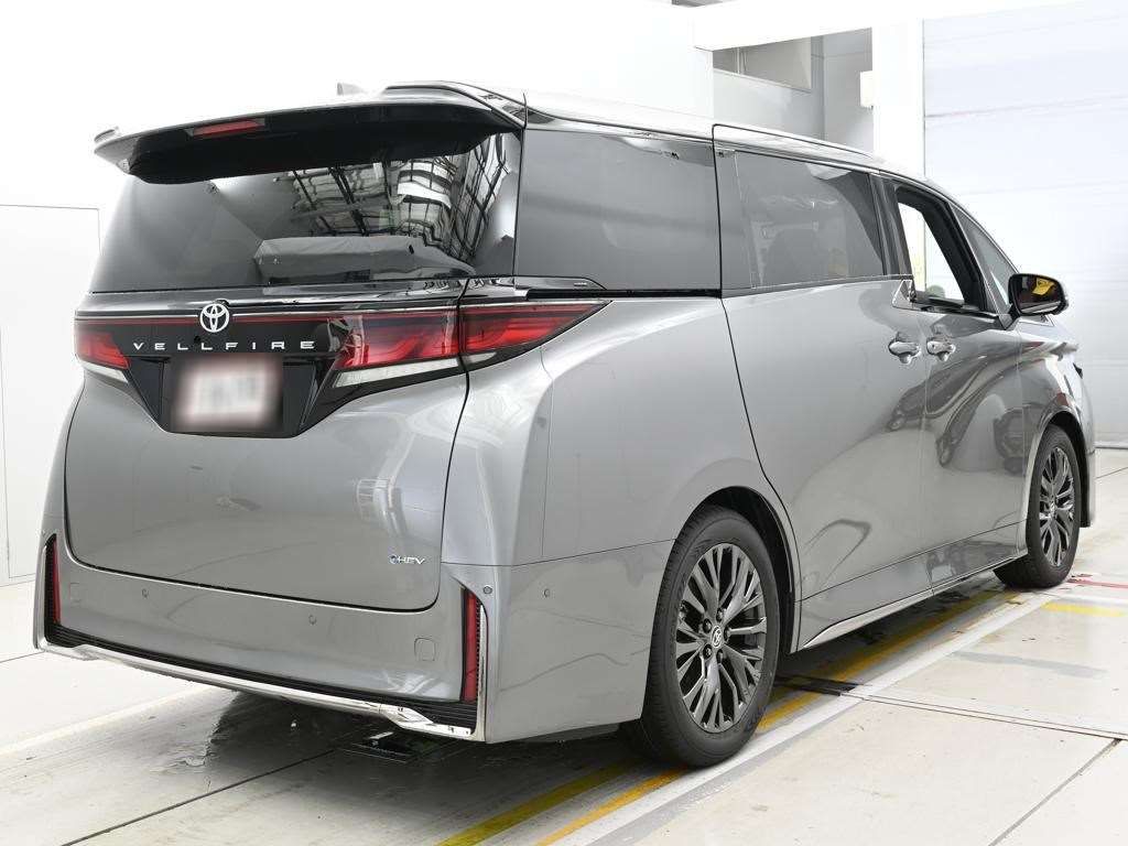 2026 Toyota Vellfire Z Premier auction photo 2