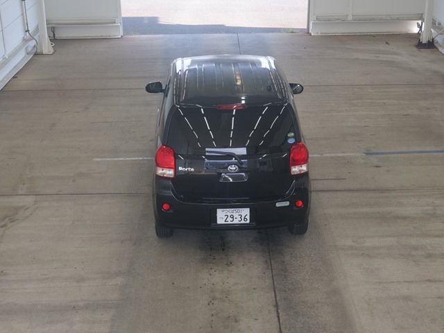 2016 Toyota Porte F auction photo 3