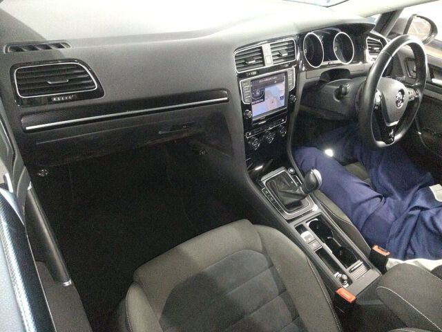 2016 Volkswagen ゴルフヴァリアント TSIハイラインブルテク auction photo 3