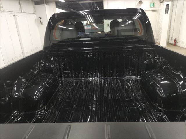 2026 Toyota Hilux Z 4WD auction photo 6