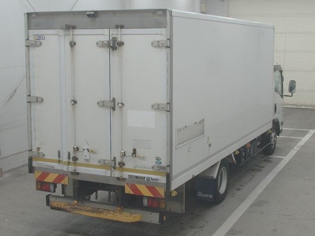 2021 Isuzu Elf Refrigerated and frozen trucks auction photo 2