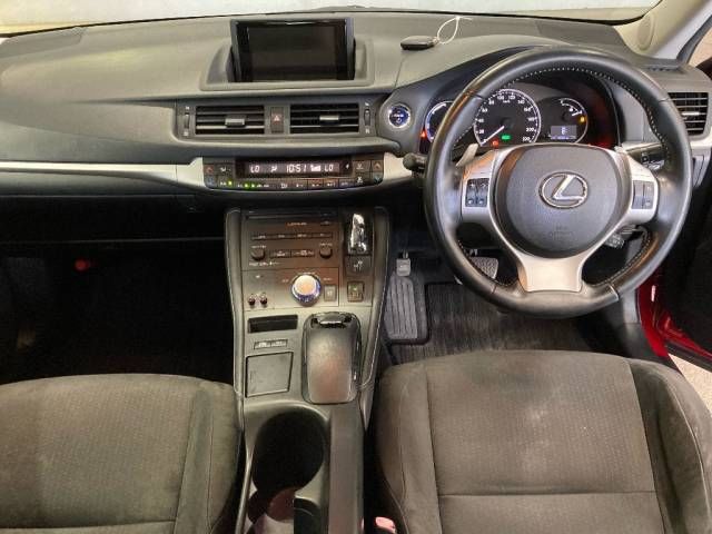 2011 Lexus CT CT200h バージョンC auction photo 2