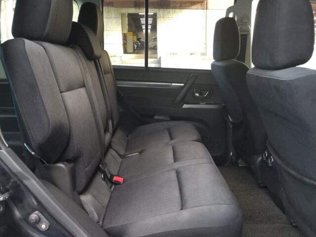 2015 Mitsubishi Pajero Long Exceed 4WD auction photo 6