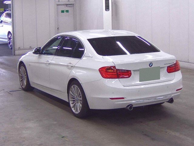 2012 BMW 3 Series アクティブHV3ラグシ auction photo 2
