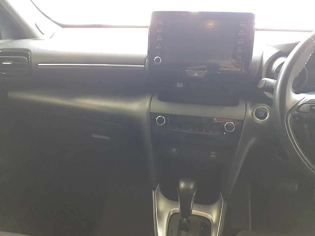 2022 Toyota Yaris Cross G auction photo 12
