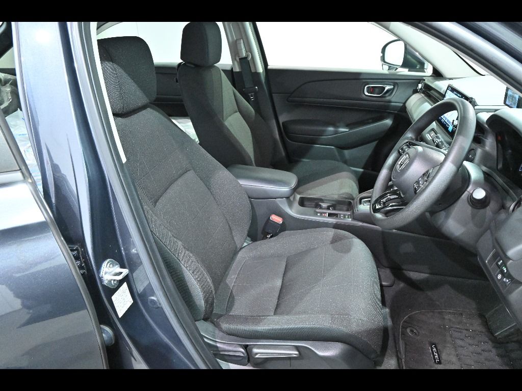 2022 Honda Vezel G auction photo 6