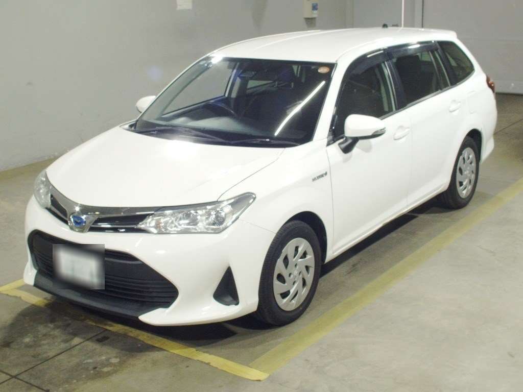 2018 Toyota Corolla Fielder ハイブリッド Japan auction vehicle