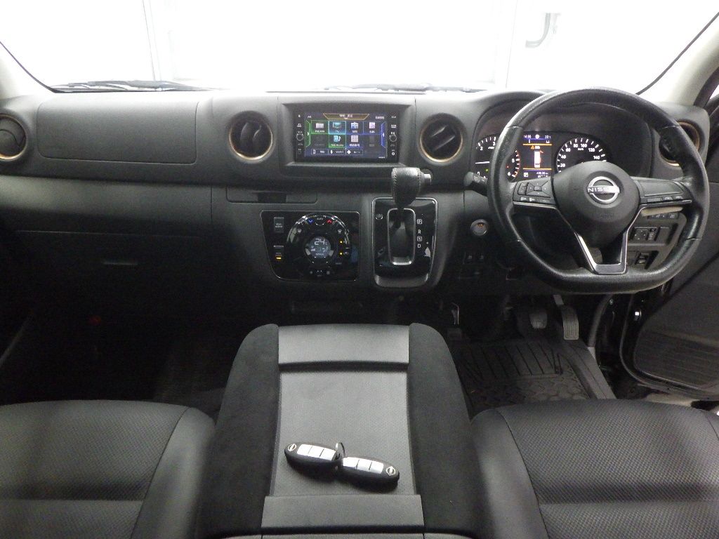2024 Nissan Caravan 4WD グランドプレミアムGX 1トン 5人 auction photo 3