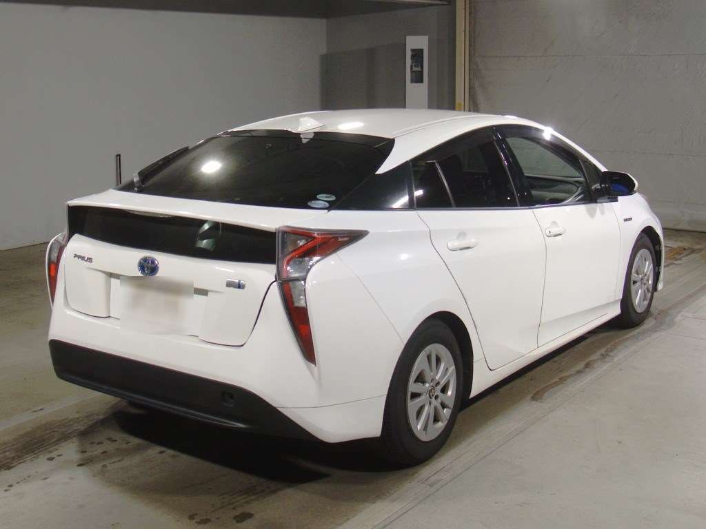 2016 Toyota Prius auction photo 2