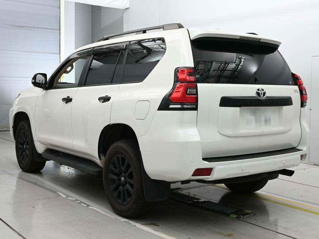 2022 Toyota Land Cruiser Prado TXL Package Matte Bra 4WD auction photo 6