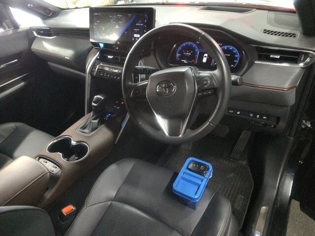 2024 Toyota Harrier Z Leather Package auction photo 3