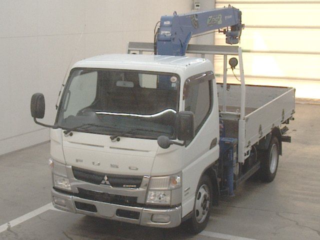 Japan Auction Vehicles 10 2014 Mitsubishi Fuso Canter クレーン付 auction photo