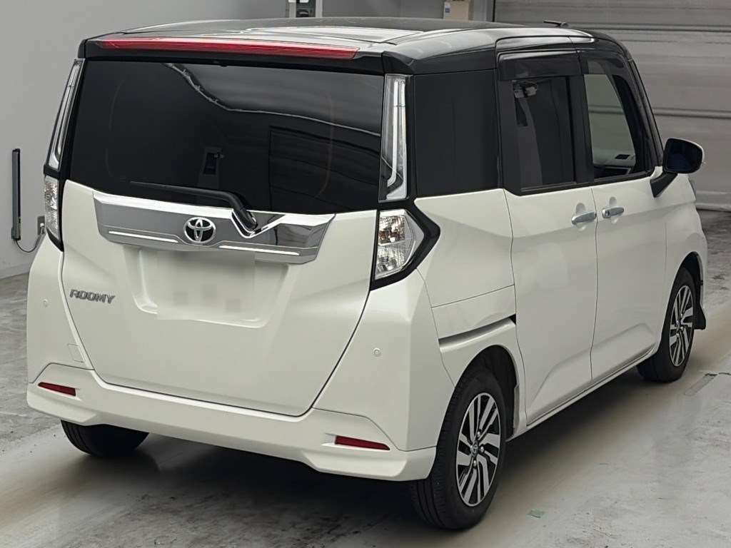2022 Toyota Roomy Custom G auction photo 2