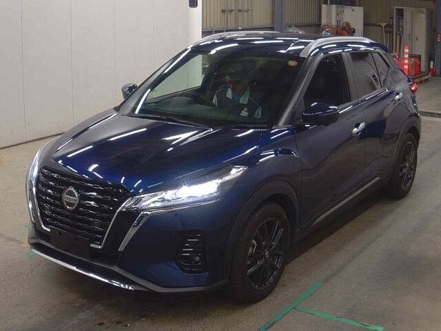2023 Nissan Kicks X FOUR 4WD auction photo 4
