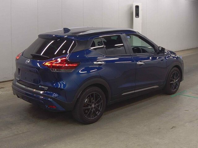 2023 Nissan Kicks X FOUR 4WD auction photo 5