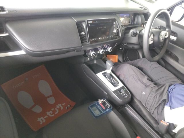 2021 Honda Fit EHEVベーシック auction photo 3