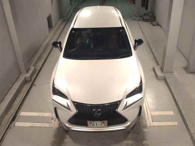 2015 Lexus NX300h F Sport auction photo 6