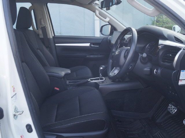 2019 Toyota Hilux Z auction photo 3