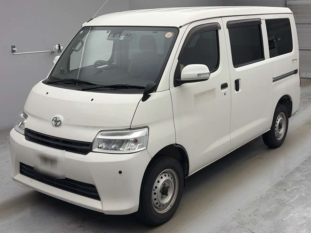 Japan Auction Vehicles 4 2021 Toyota TownAce Van GL auction photo