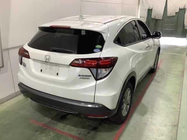 2014 Honda Vezel 4WD ハイブリッドX auction photo 2