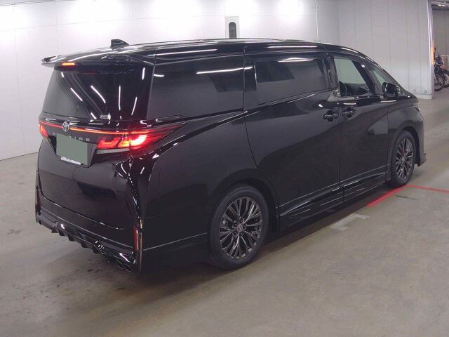 2026 Toyota Vellfire Z Premier auction photo 5