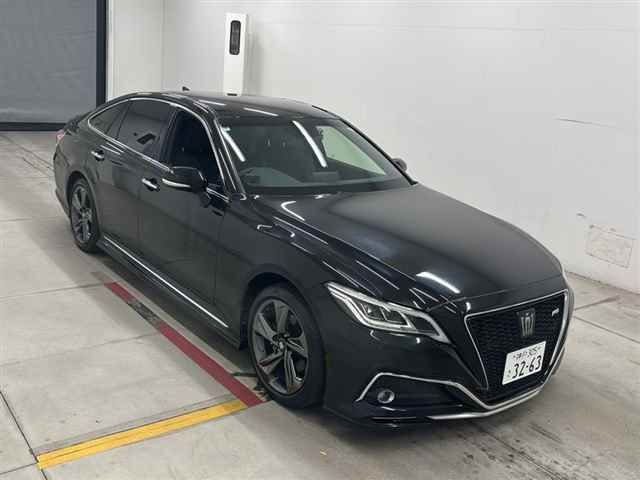 2020 Toyota Crown RS Limited Japan auction vehicle