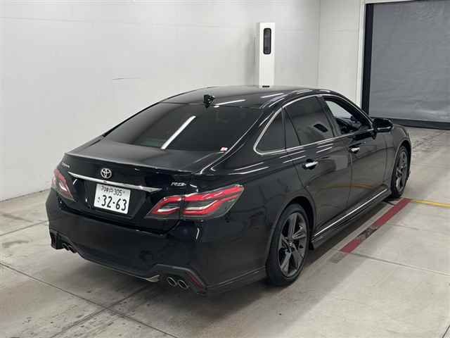 2020 Toyota Crown RS Limited auction photo 5