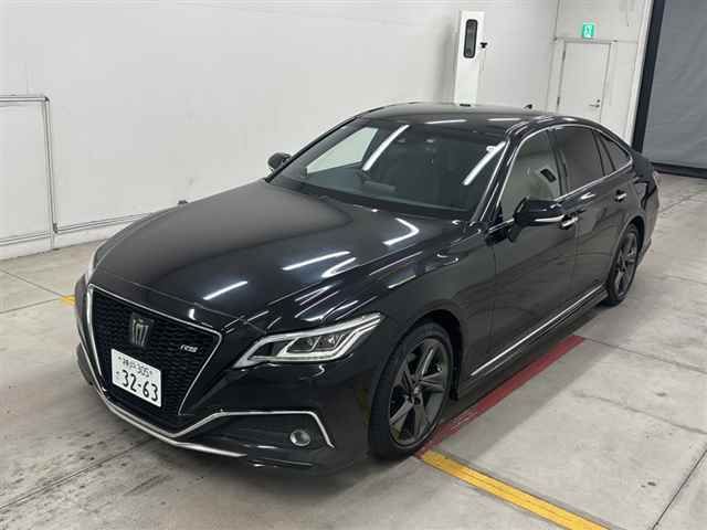 2020 Toyota Crown RS Limited auction photo 4