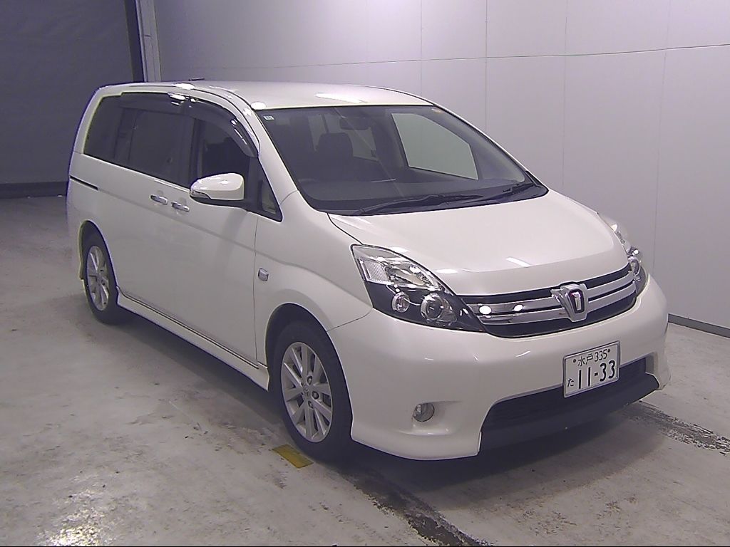 2016 Toyota Isis Platana V Selection Blanc Japan auction vehicle