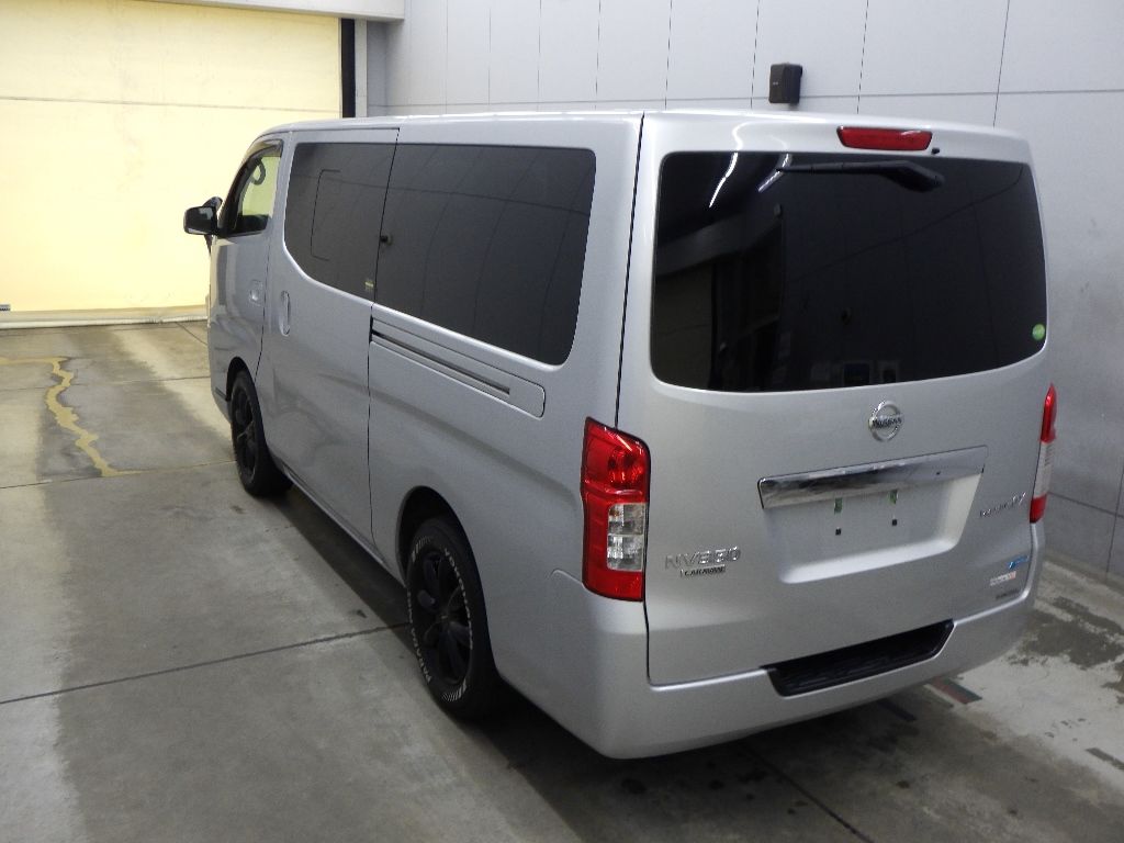 2016 Nissan NV350 Caravan Premium GX Emergency Brake Package, 1 ton, 5 passengers auction photo 5
